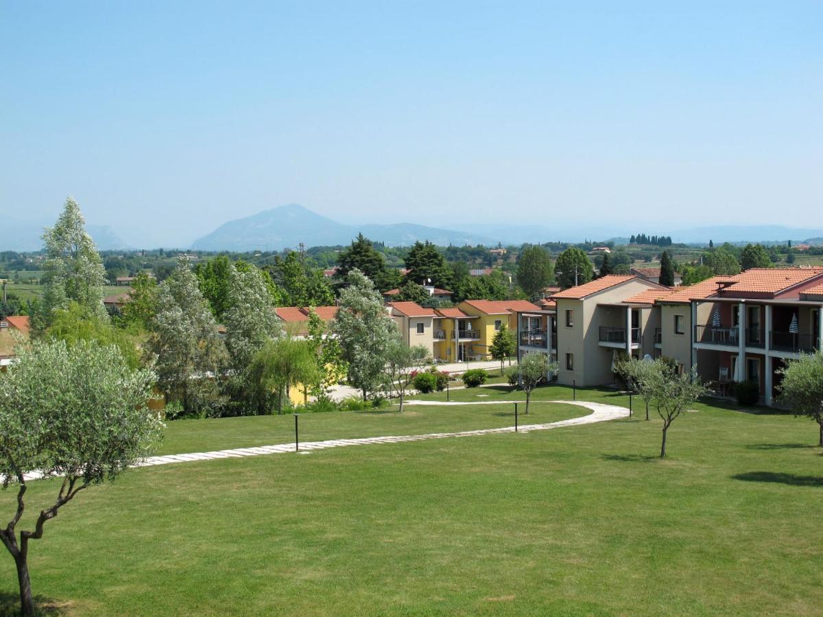 Apartment Belvedere Village-4 By Interhome Castelnuovo del Garda Exterior photo